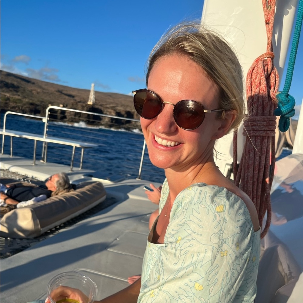 Meet your Posher, Caroline